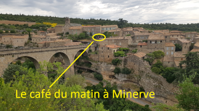 Café du matin à Minerve