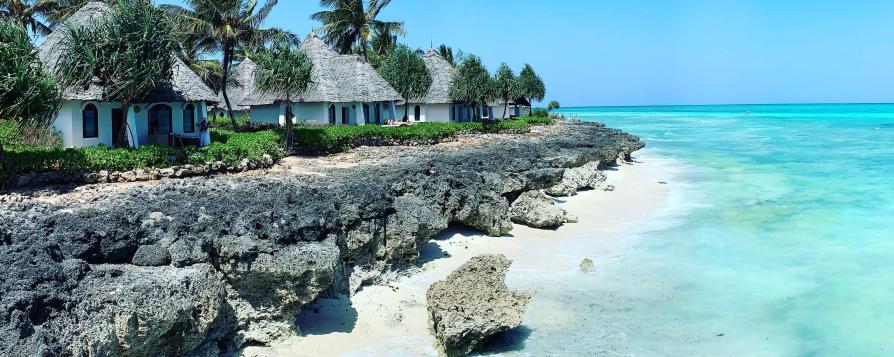 Vue d'une plage à Zanzibar (c) Med J