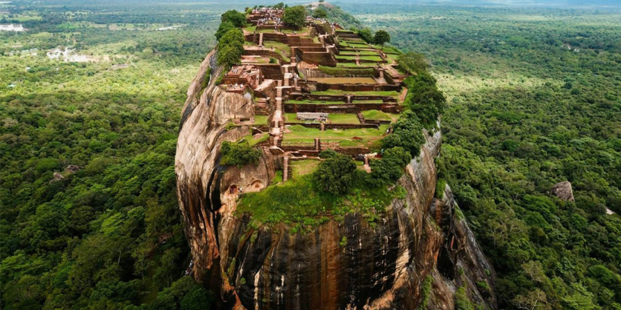 Sigiriya, célèbre rocher-forteresse
