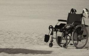Fauteuil roulant vide