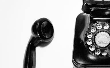 Téléphone filaire (c) Quino Al