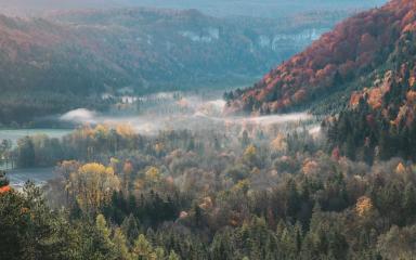 Vue sur les massifs du Jura (c) Léonard Cotte